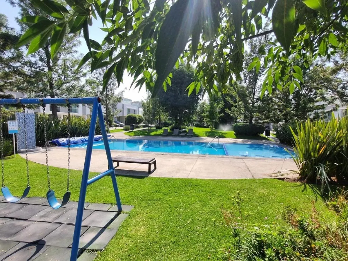 House With Air Conditioning And Pool 瓜达拉哈拉