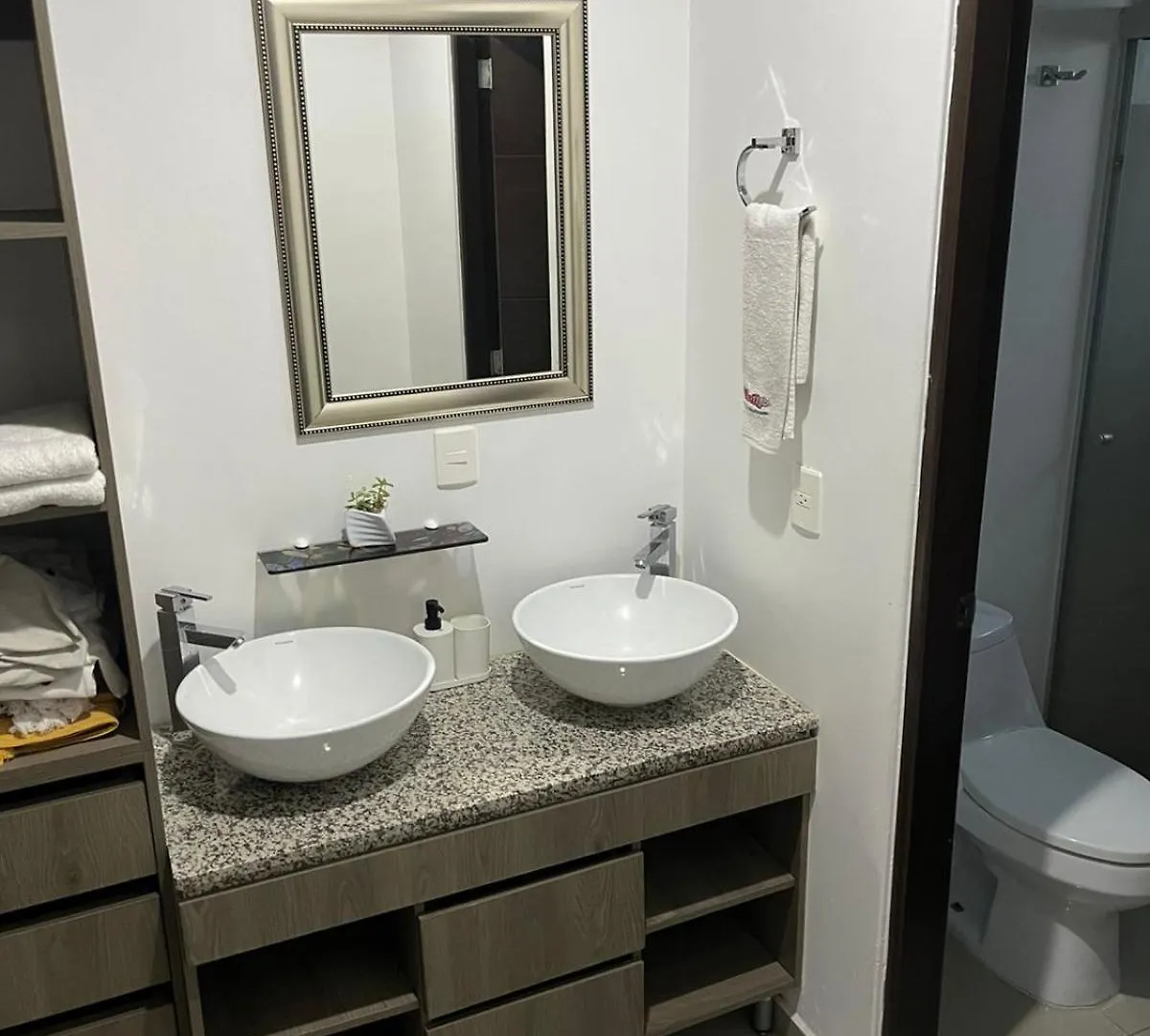 بيت للعطل House With Air Conditioning And Pool غوادالاجارا
