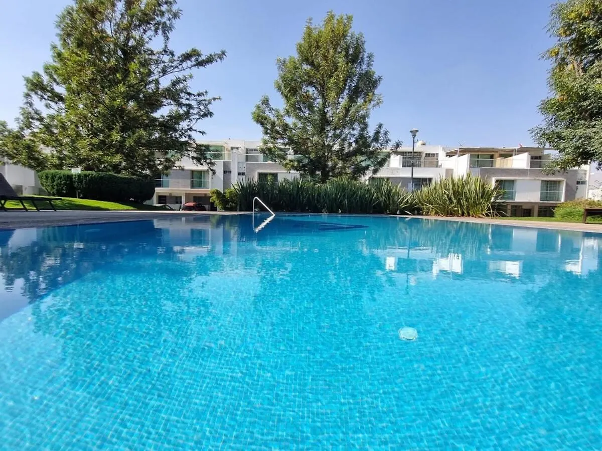 بيت للعطل House With Air Conditioning And Pool غوادالاجارا المكسيك